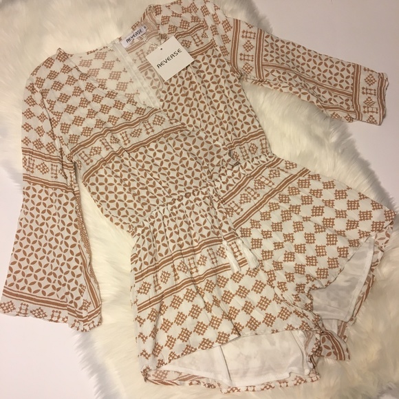 Reverse Pants - NWT REVERSE Long Sleeve Taupe/White Romper Size M